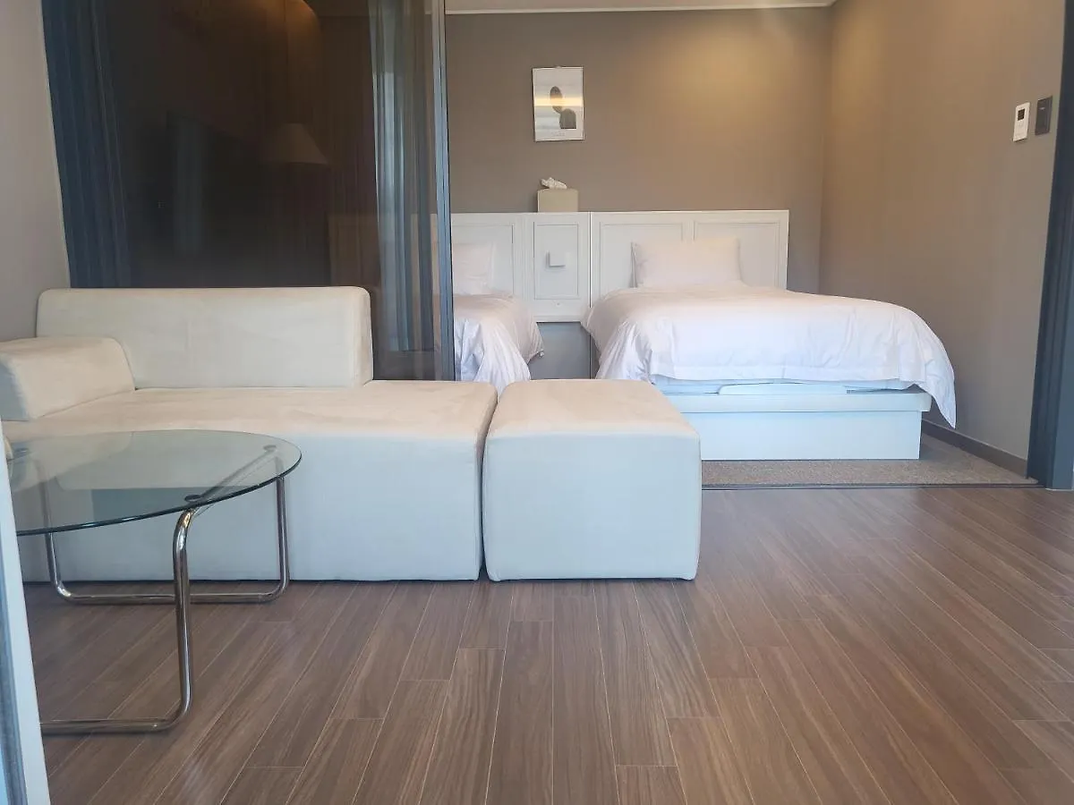 Family Hotel & Arbol Busan 0*,