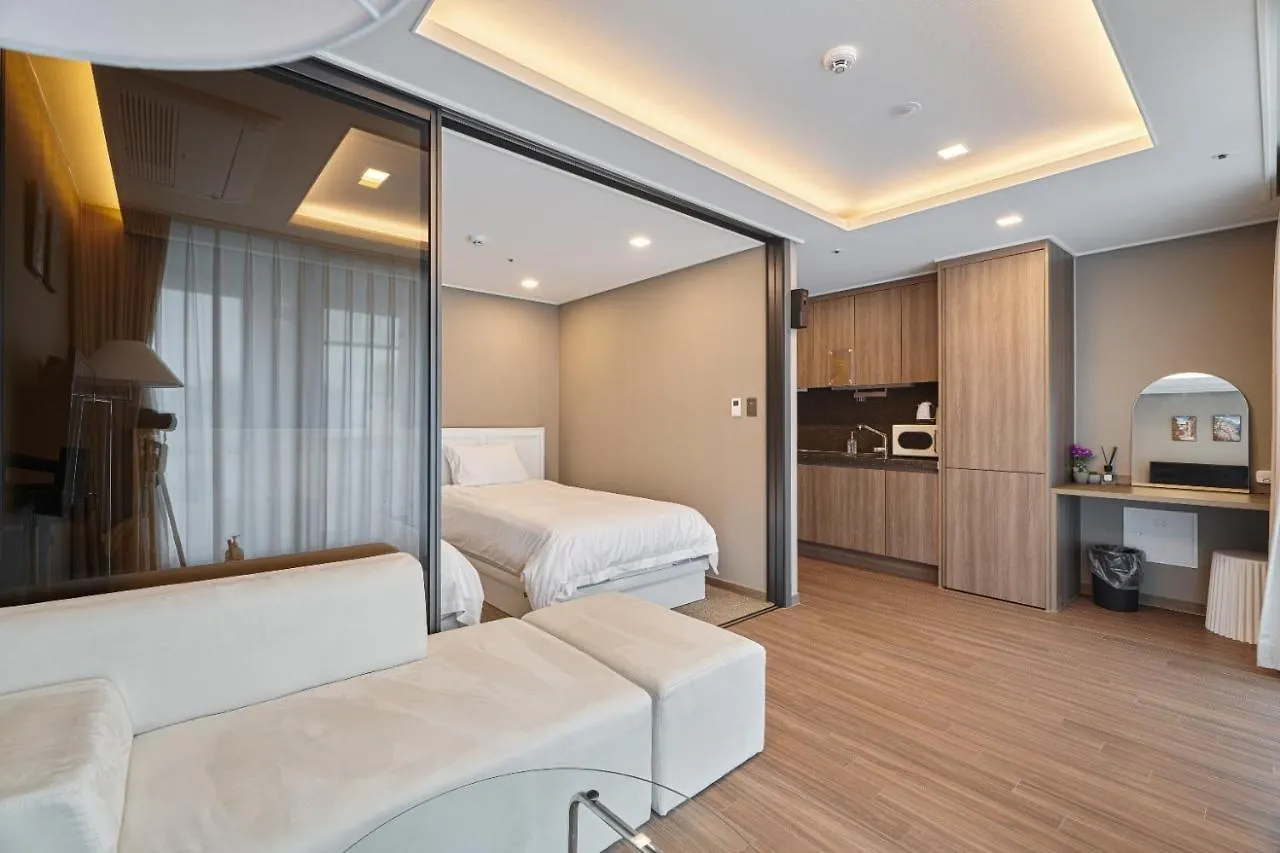 Apartment Family Hotel & Arbol Busan